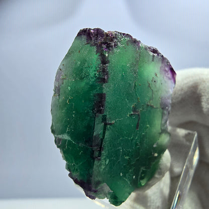 Cube de fluorite fantôme, parquet zonal vert violet Okorusu, Namibie 41*38*14mm 