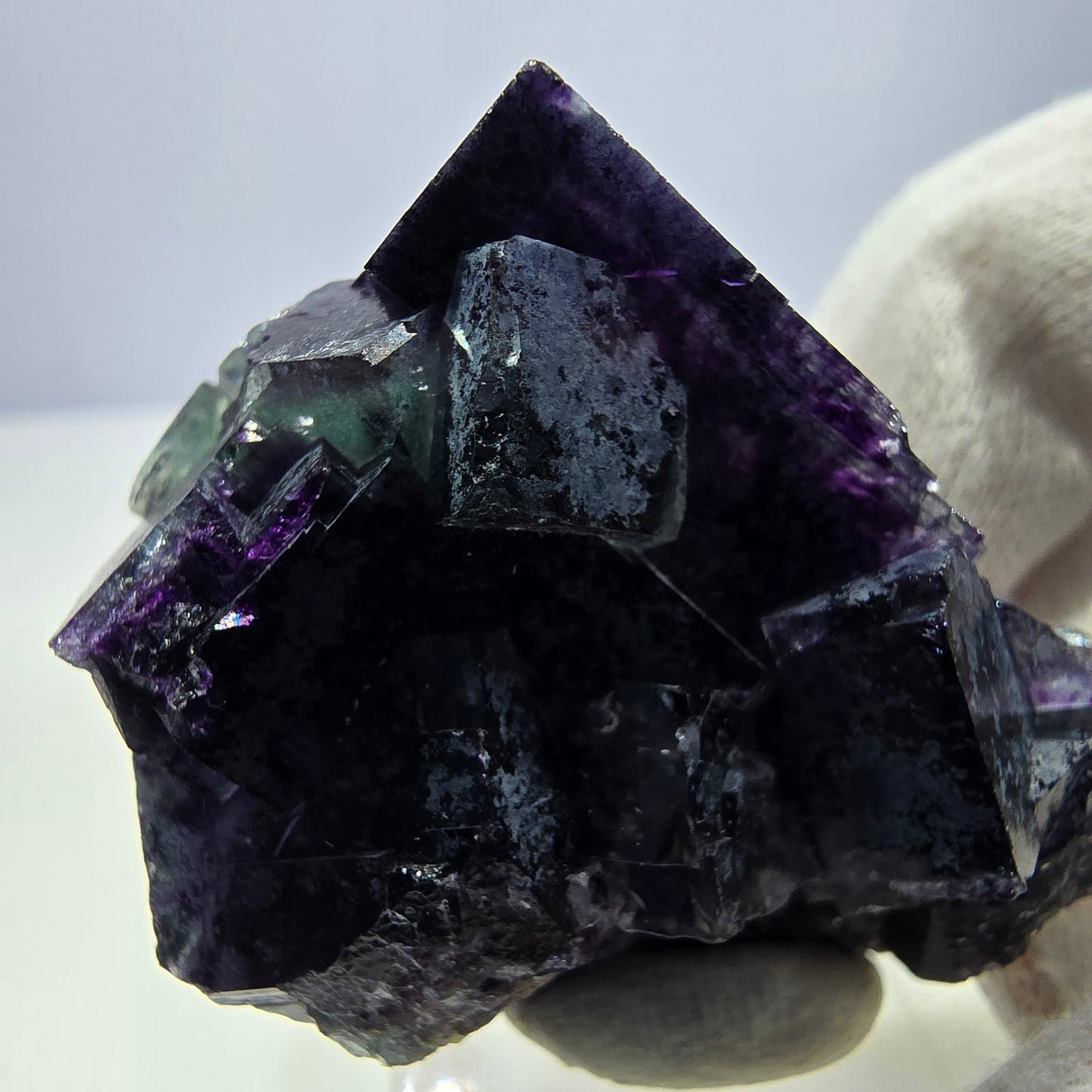 Klare Phantom Fluorit Würfel Stufe zonal grün lila Okorusu, Namibia 50*33*23mm