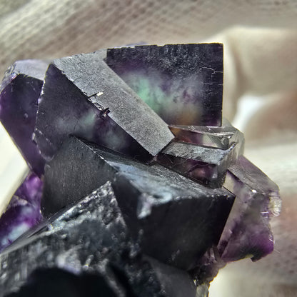 Klare Phantom Fluorit Würfel Stufe zonal grün lila Okorusu, Namibia 37*31*24mm