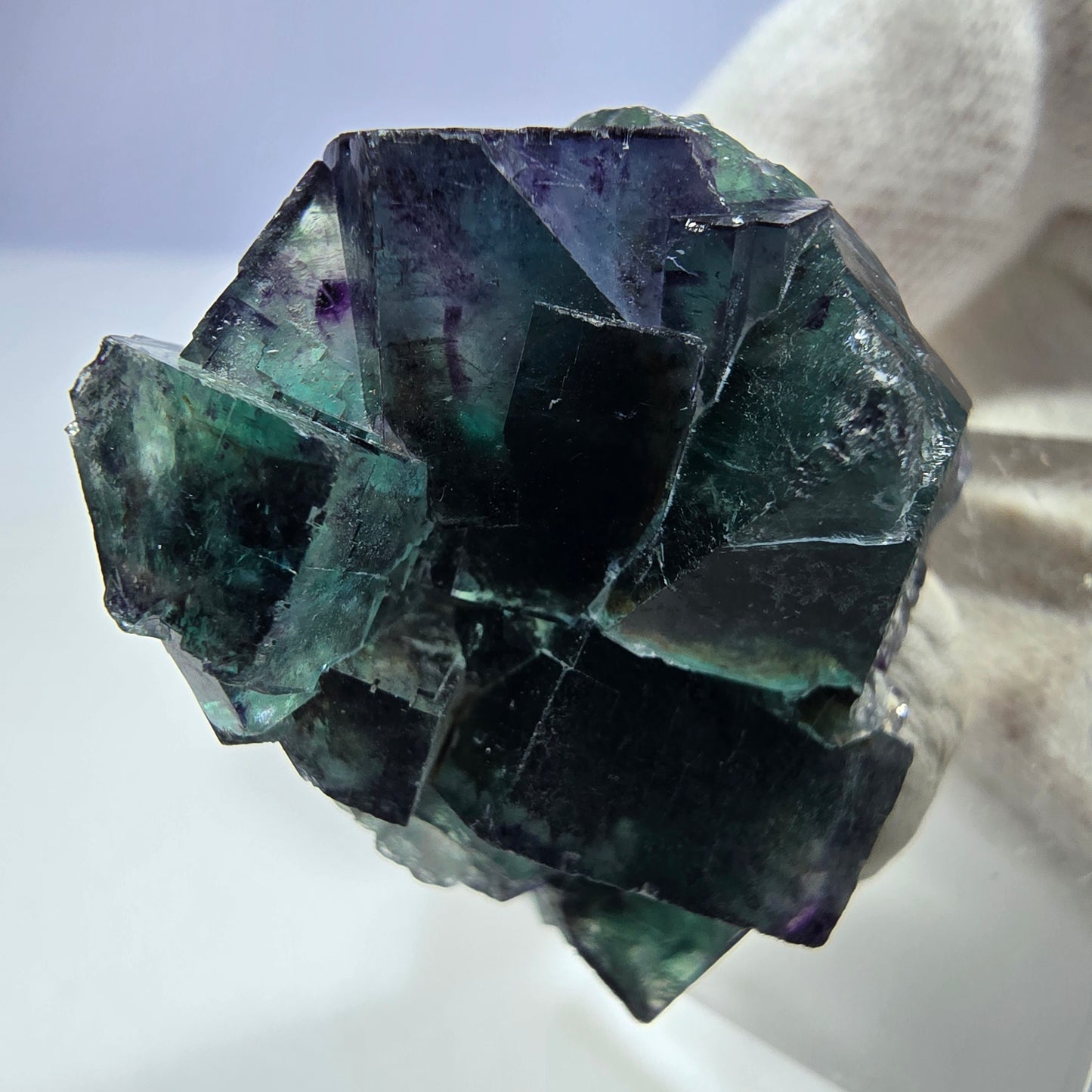 Klare Phantom Fluorit Würfel Stufe zonal grün lila Okorusu, Namibia 36*29*19mm