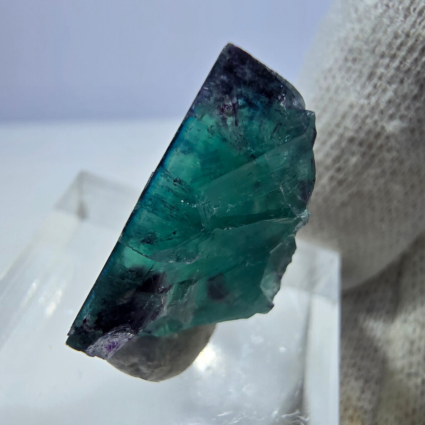Rare cube de fluorite fantôme, vert violet zonal Okorusu, Namibie 22 x 22 x 12 mm 