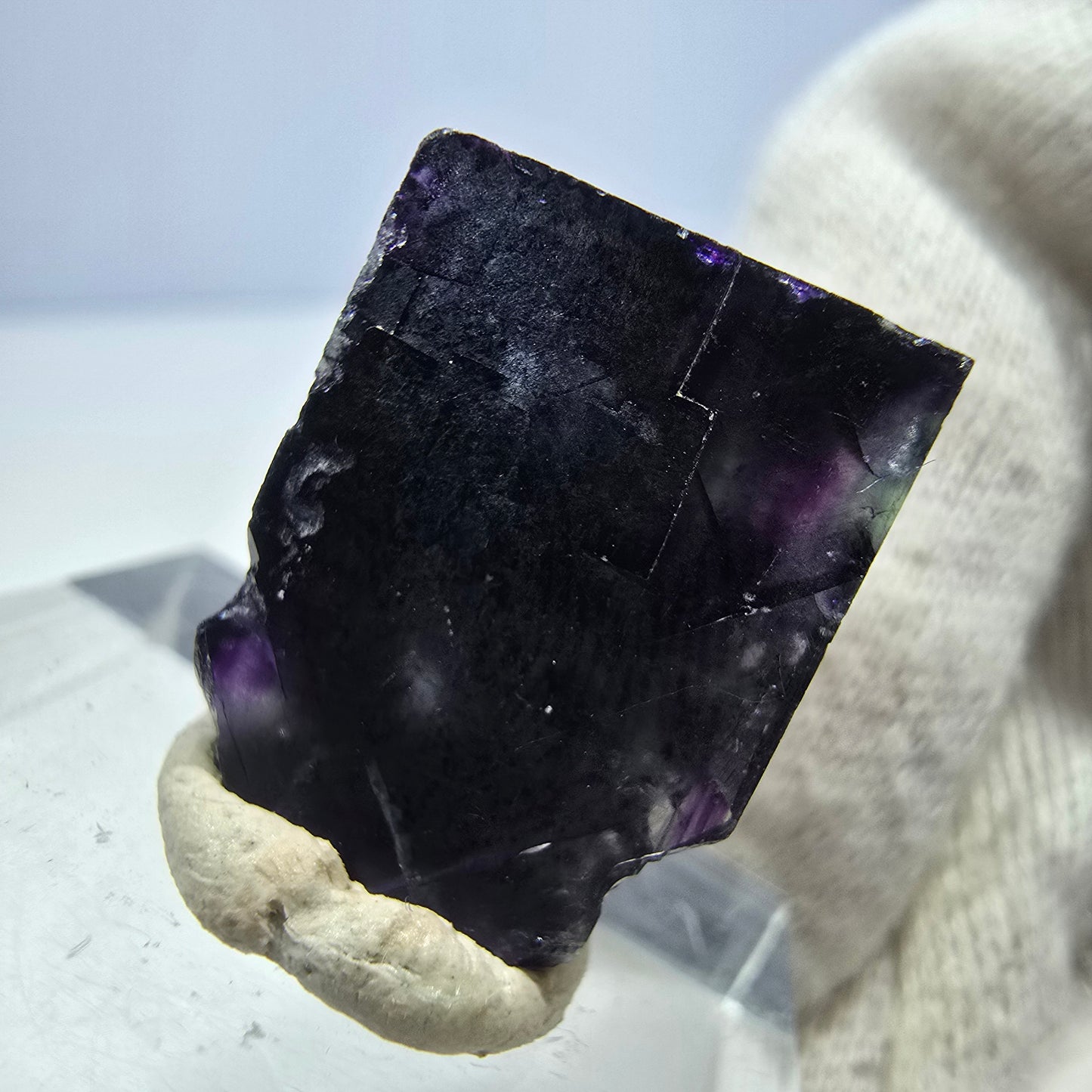 Spécimen de cube de fluorite fantôme transparente, vert-violet zonal, Okorusu, Namibie, 22 x 21 x 15 mm 