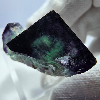 Spécimen rare de cube de fluorite fantôme, vert-violet zonal, Okorusu, Namibie, 37 x 23 x 15 mm 