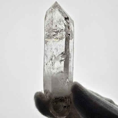 Quartz fumé squelette fantôme lémurien DT, calcite UV Valentine Pocket, Namibie 91 x 26 x 19 mm 