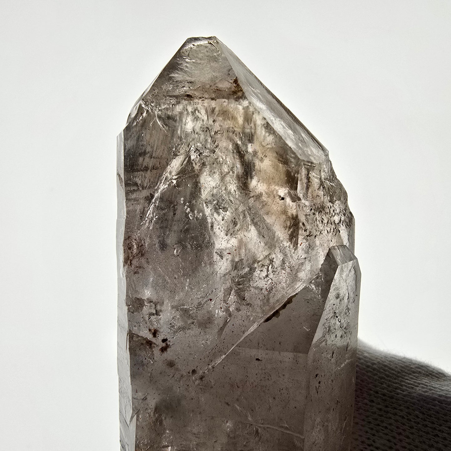 Quartz fumé squelette Enhydro DT, calcite UV, 1 poche Bubble Valentine, Namibie 87 x 34 x 24 mm 