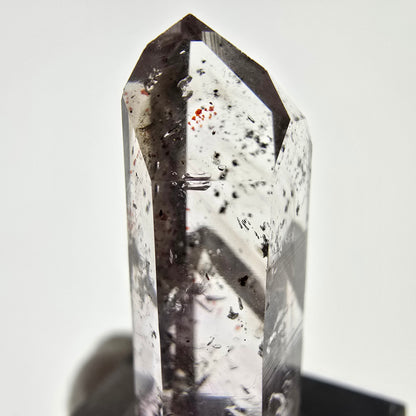 Spécimen d'améthyste fantôme Harlequin, Streep Mine, Goboboseb, Namibie, 35 x 15 x 12 mm 