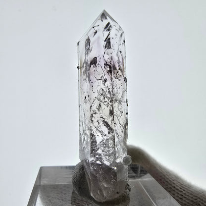 Quartz fumé fantôme Enhydro avec hématite, mine Bubble Streep, Namibie, 39 x 12 x 9 mm 