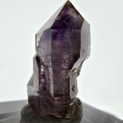 Rare spécimen de sceptre d'améthyste fantôme, Brandberg, Namibie, 25 x 15 x 10 mm 
