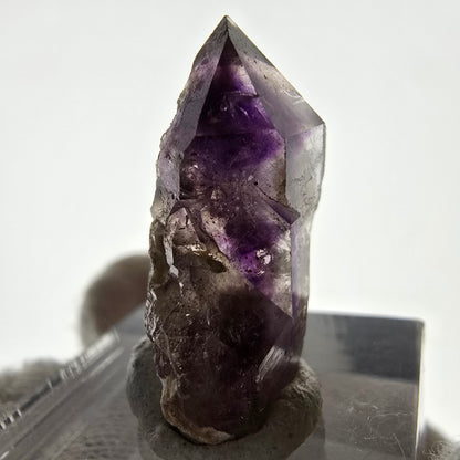 Rare spécimen de sceptre d'améthyste fantôme, Brandberg, Namibie, 25 x 15 x 10 mm 