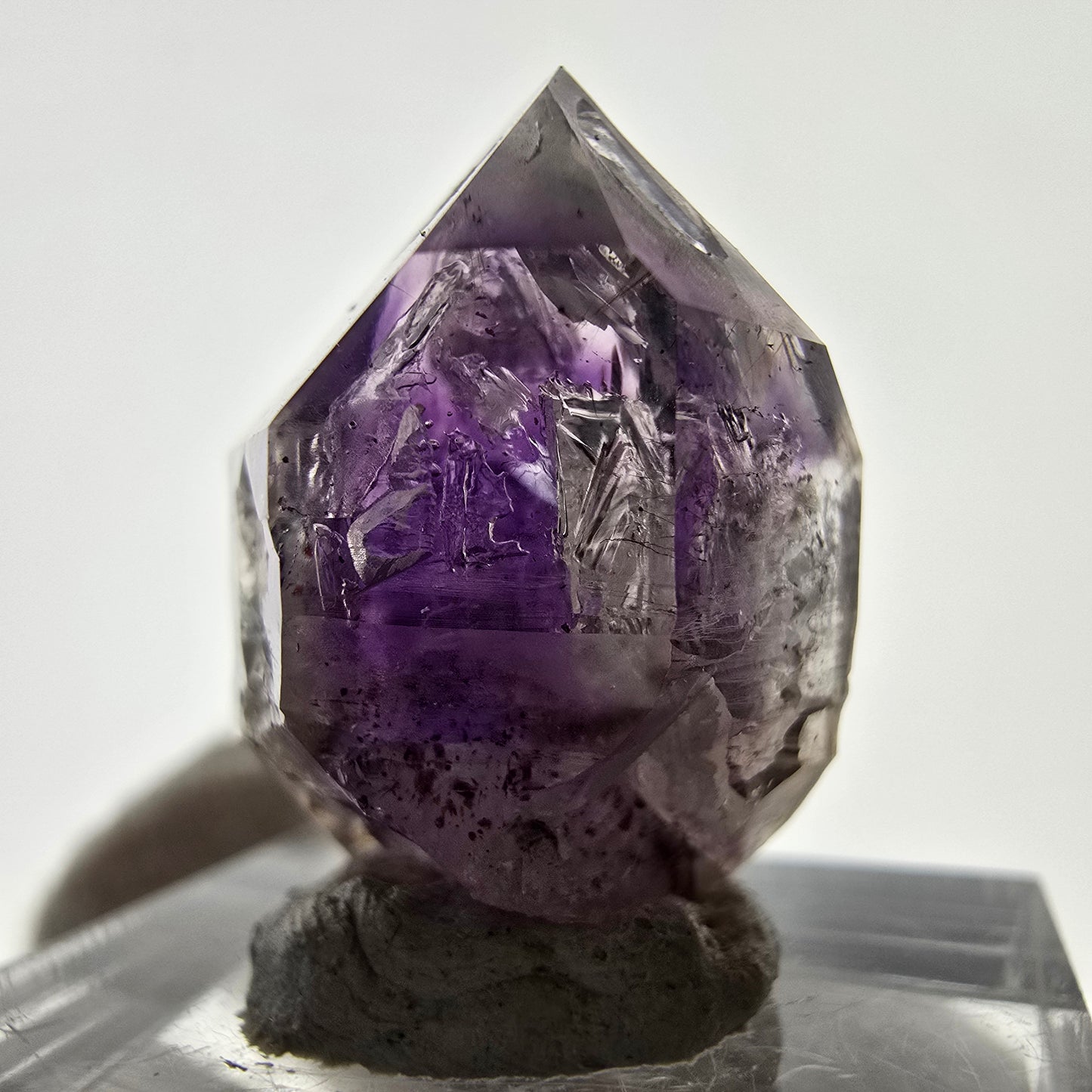 Améthyste fantôme rare, pointe de sceptre Brandberg, Namibie, 23 x 19 x 15 mm 