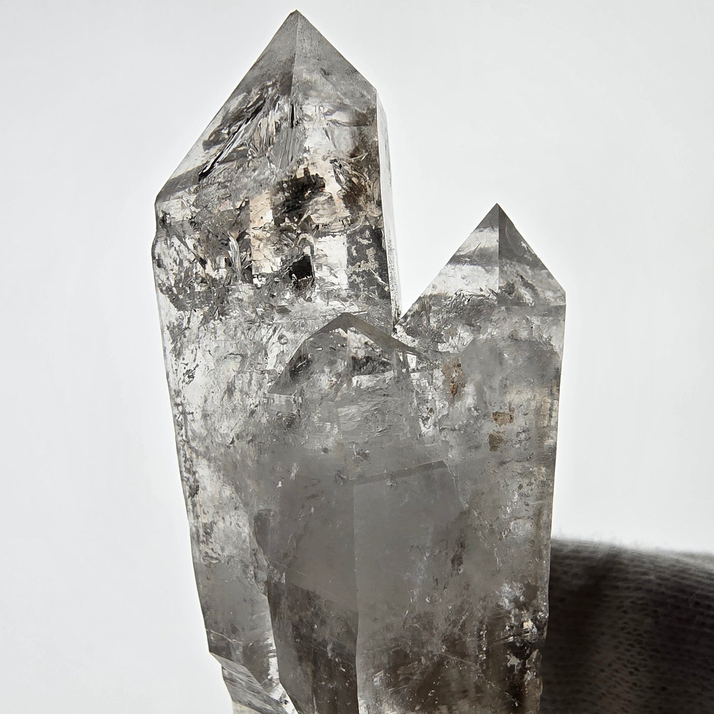 Sceptre DT en quartz fumé squelette Enhydro, 1x pochette Saint-Valentin à bulles, Namibie 91 x 30 x 24 mm 