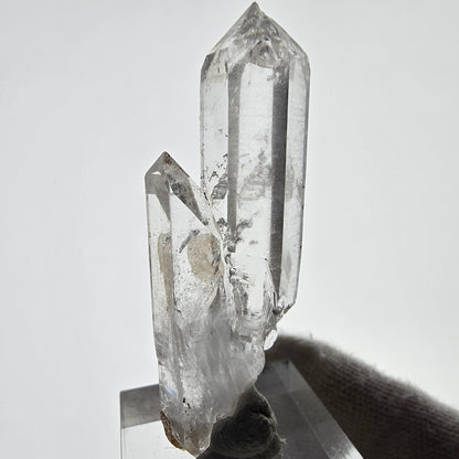 Sceptre de scène en quartz fumé fantôme lémurien, poche Saint-Valentin, Namibie, 55 x 18 x 15 mm 