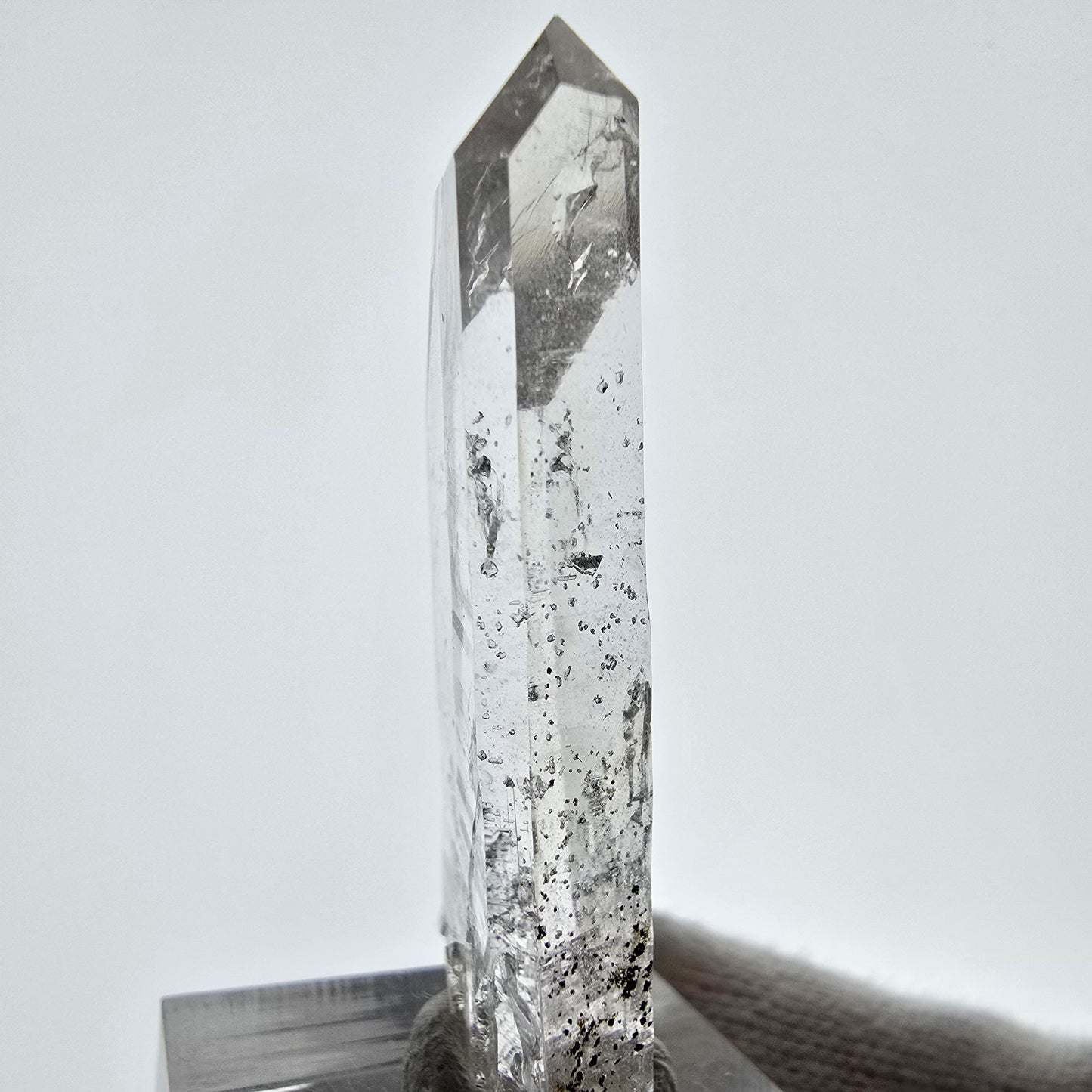 Sceptre de poche en quartz fumé fantôme squelette, Namibie, 48 x 18 x 7 mm 