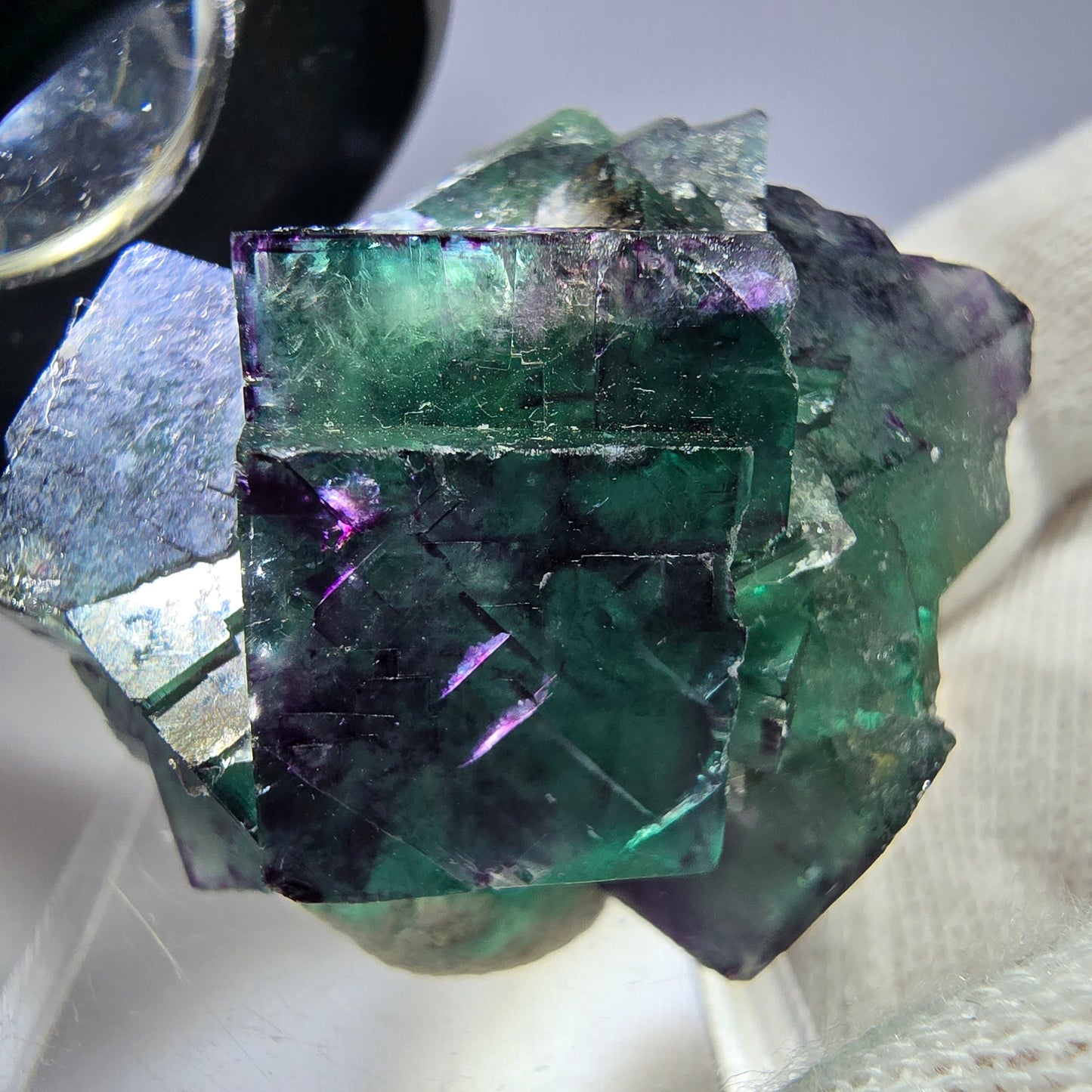 Seltene Phantom Fluorit Würfel Stufe zonal grün lila Okorusu, Namibia 40*36*22mm