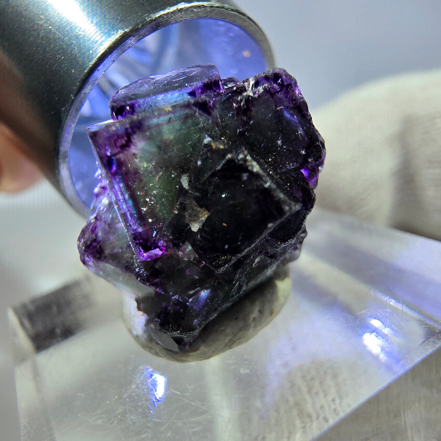 Rare spécimen de cube de fluorite fantôme, vert-violet zonal, Okorusu, Namibie, 17 x 17 x 14 mm 
