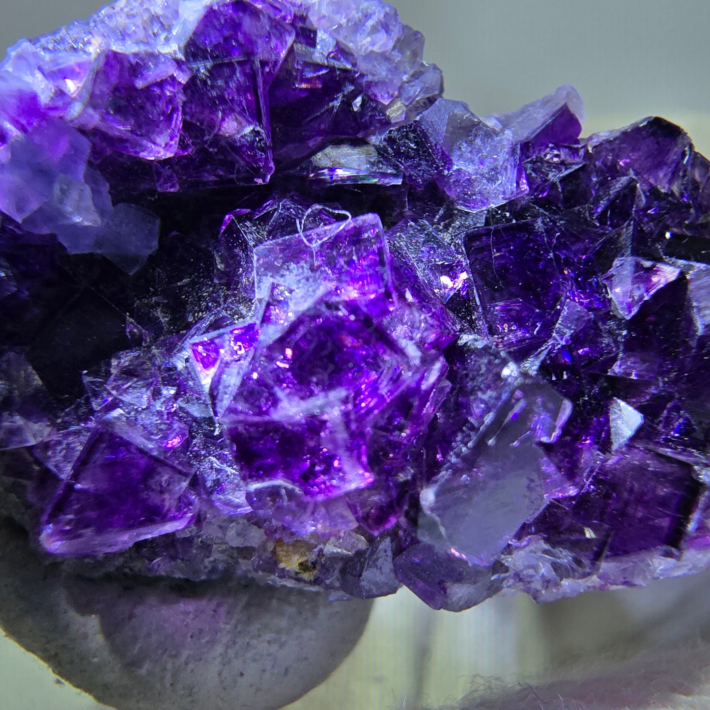 Rare spécimen de cube de fluorite fantôme, violet Okorusu, Namibie 31 x 18 x 10 mm 