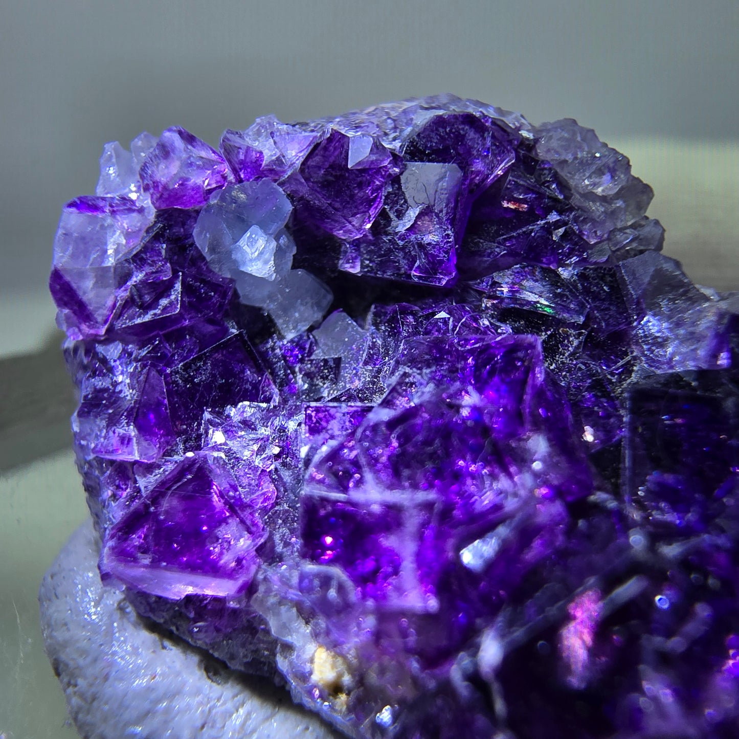 Rare spécimen de cube de fluorite fantôme, violet Okorusu, Namibie 31 x 18 x 10 mm 