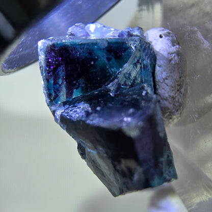 Spécimen de cube de fluorite fantôme, zonal – Nouvelle découverte ! Okorusu, Namibie, 23 x 14 x 12 mm 