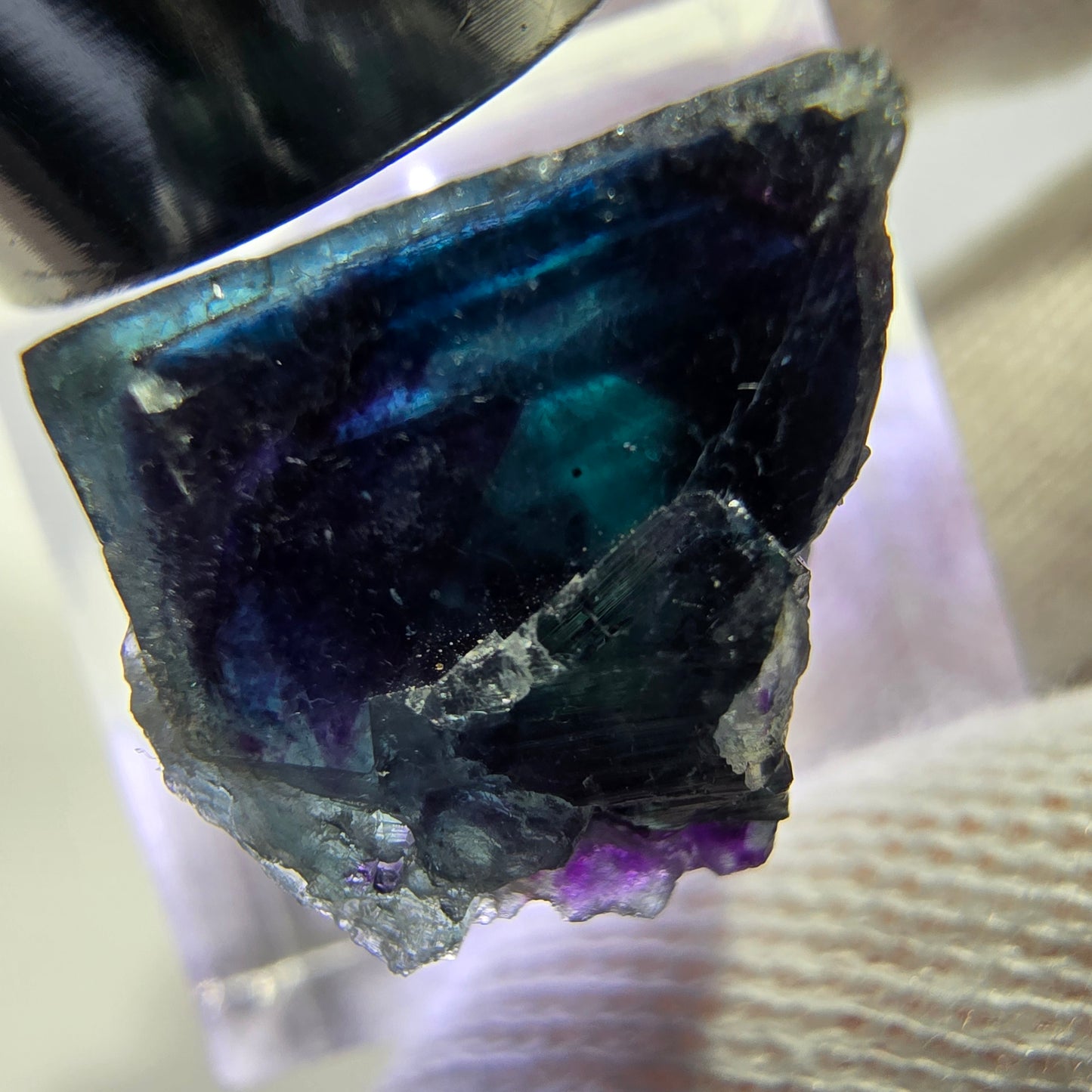 Spécimen de cube de fluorite fantôme, zonal – Nouvelle découverte ! Okorusu, Namibie, 21 x 21 x 14 mm 