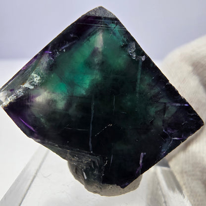 Rare cube de fluorite fantôme, vert violet zonal Okorusu, Namibie 30*27*20mm 