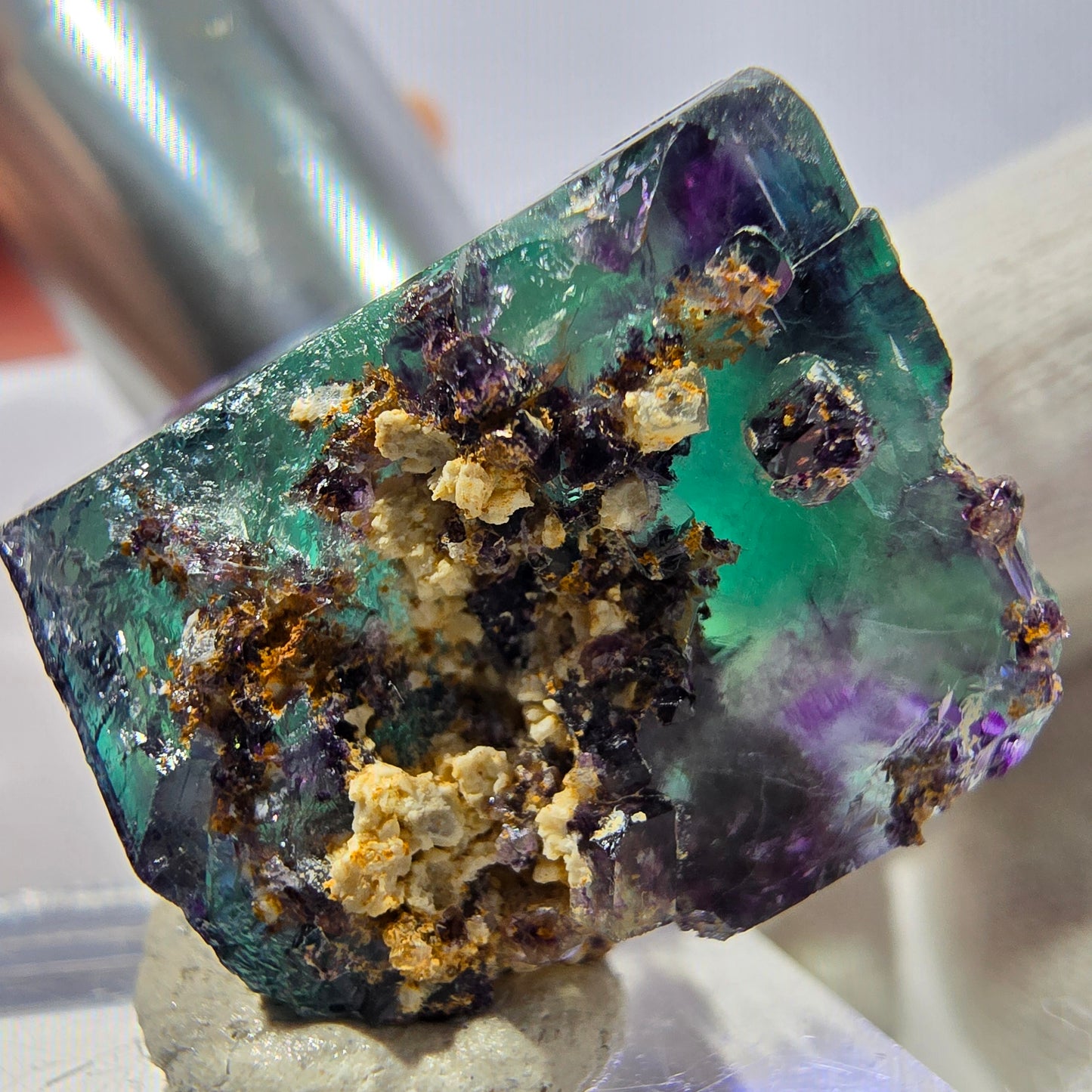 Rare cube de fluorite fantôme, vert violet zonal Okorusu, Namibie 30*27*20mm 