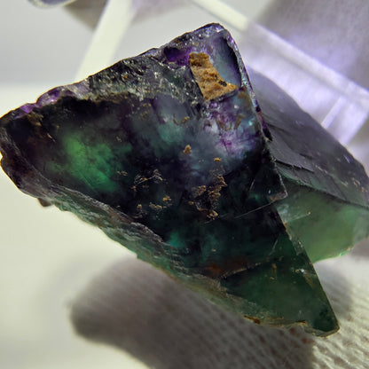 Spécimen rare de cube de fluorite fantôme, vert zonal et violet, Okorusu, Namibie, 30 x 21 x 17 mm 