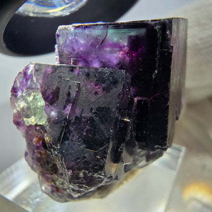 Spécimen rare de cube de fluorite fantôme, vert zonal et violet, Okorusu, Namibie, 37 x 29 x 20 mm 