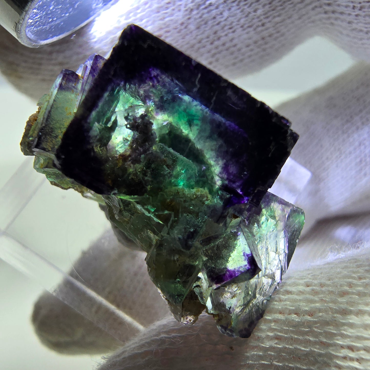 Spécimen rare de cube de fluorite fantôme, vert zonal et violet, Okorusu, Namibie, 28 x 16 x 18 mm 