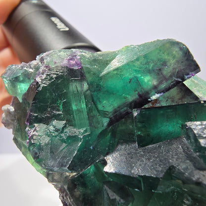 Grand spécimen zonal de cube de fluorite fantôme, vert violet Okorusu, Namibie 98*52*30mm 