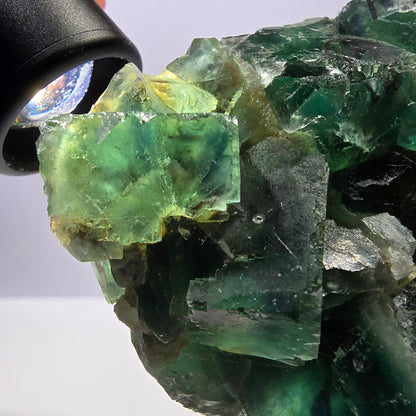 Grand spécimen de cube de fluorite fantôme, vert parqueté Okorusu, Namibie 84*80*40 mm 