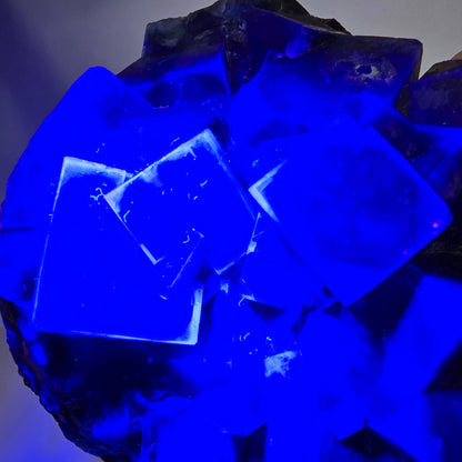 Grand spécimen de cube de fluorite fantôme, zonal – Nouvelle découverte ! Okorusu, Namibie, 116 x 72 x 30 mm 