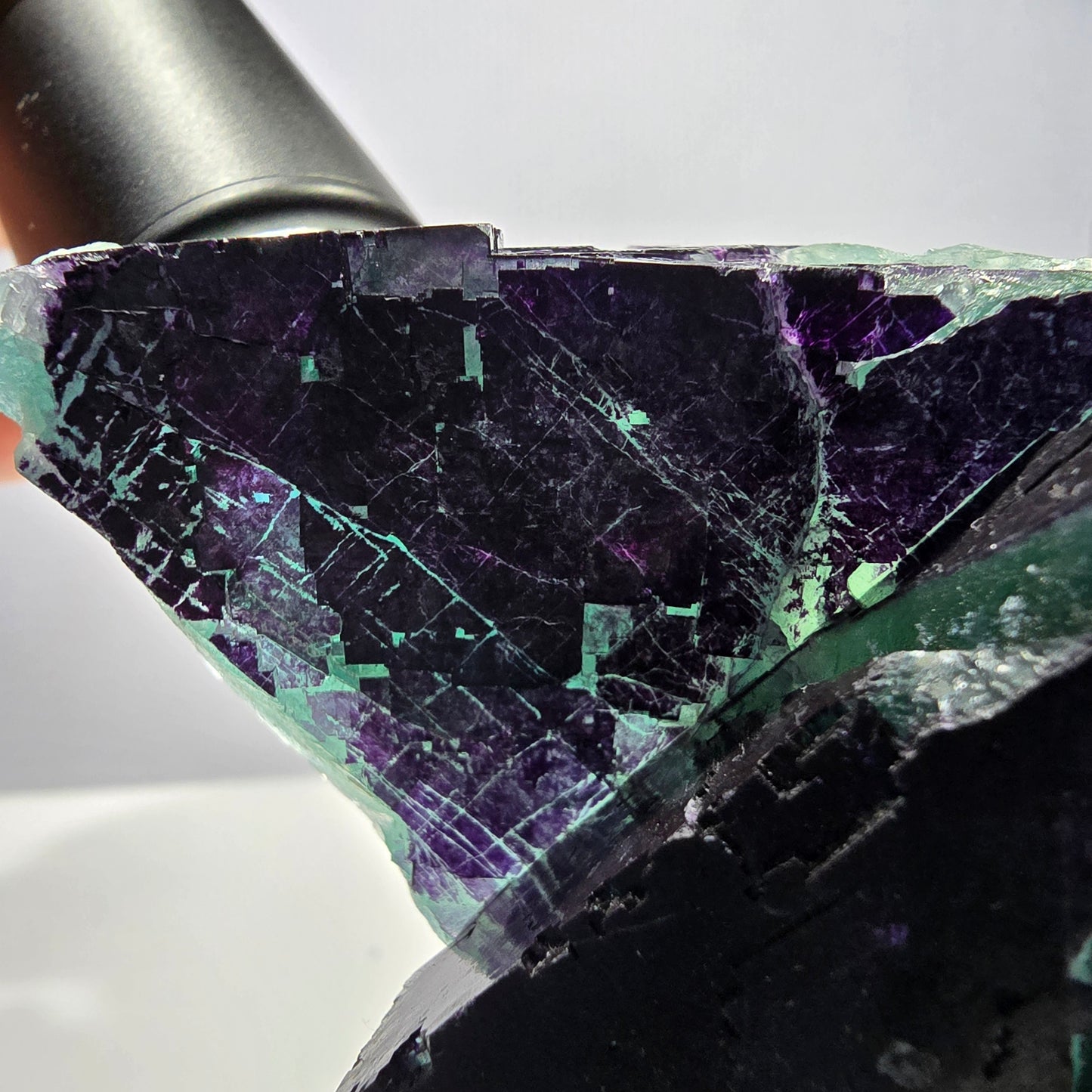 Grand spécimen de cube de fluorite fantôme vert violet zonal 11:11 Angel Pocket, Namibie 103*61*33mm 