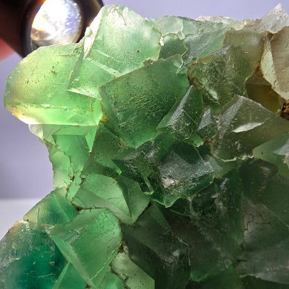 Grand cube de fluorite fantôme étagé, vert Okorusu Namibie 100*74*22mm 