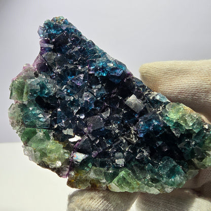 Grand spécimen de cube de fluorite fantôme vert bleu violet Okorusu, Namibie 104*60*28mm 