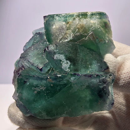 Grand spécimen de cube de fluorite fantôme, parqueté zonal Okorusu Namibie 78*76*33mm 