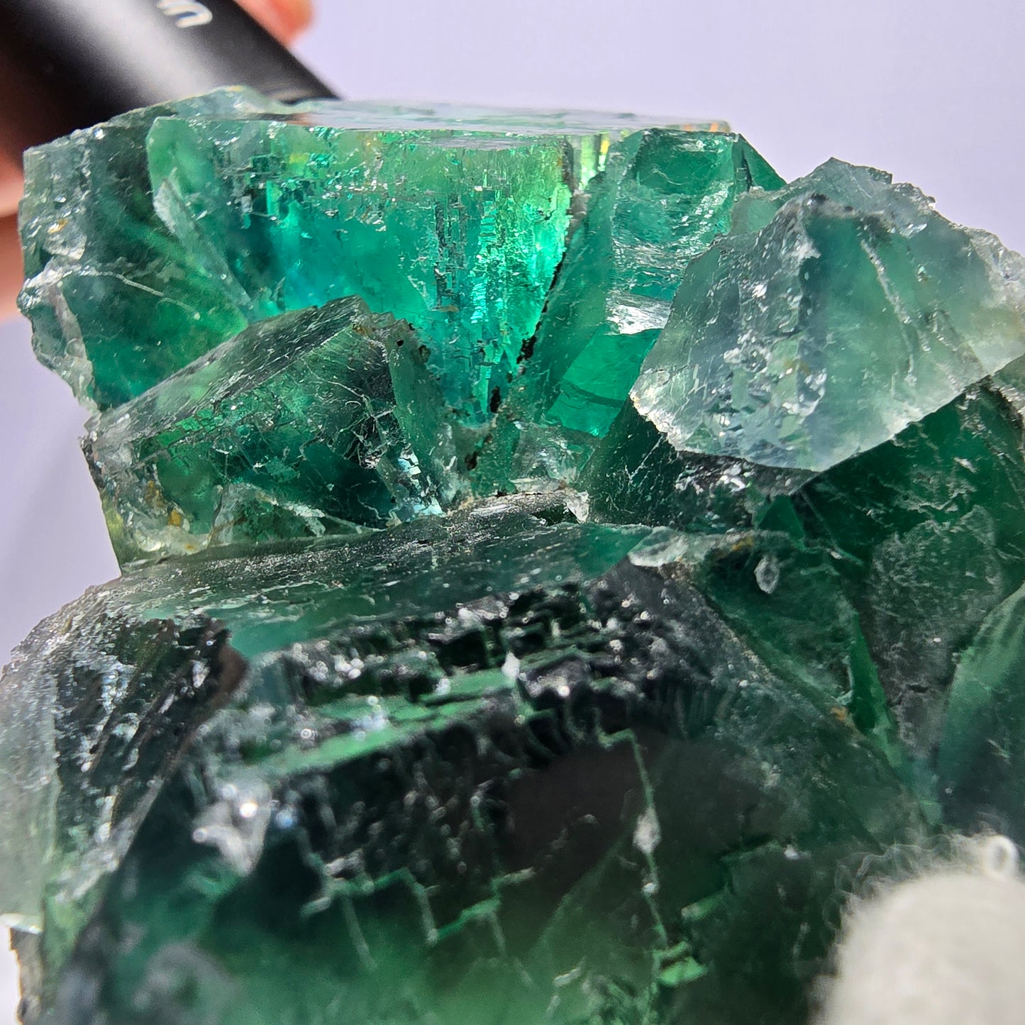 Grand spécimen de cube de fluorite fantôme, parqueté vert Okorusu, Namibie, 85 x 61 x 34 mm 