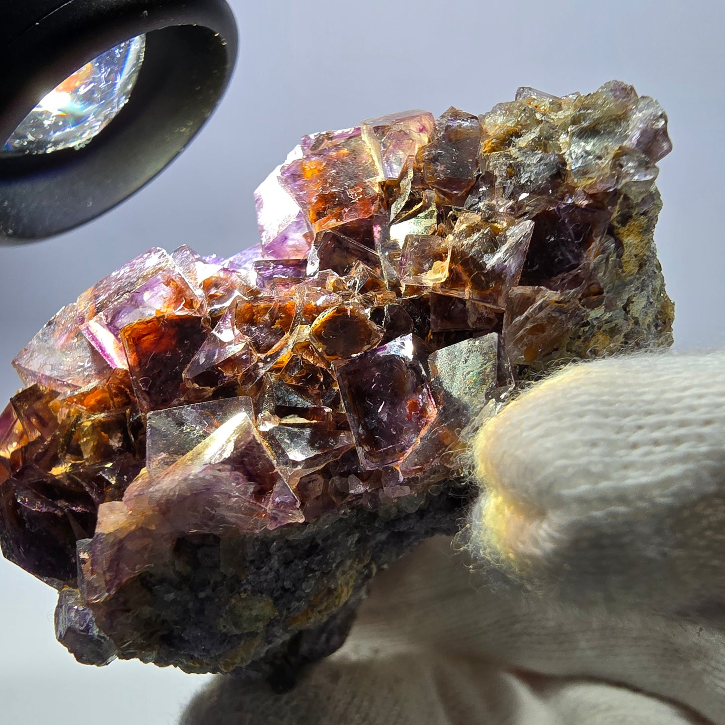 Rare spécimen de cube de fluorite fantôme, violet jaune Okorusu Namibie 63*59*34mm 