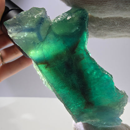 Rare spécimen de cube de fluorite fantôme, parqueté vert Okorusu, Namibie, 80 x 50 x 37 mm 