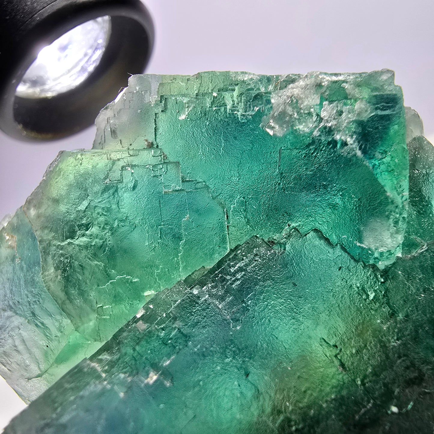 Rare spécimen de cube de fluorite fantôme, parqueté vert Okorusu, Namibie, 77 x 73 x 27 mm 