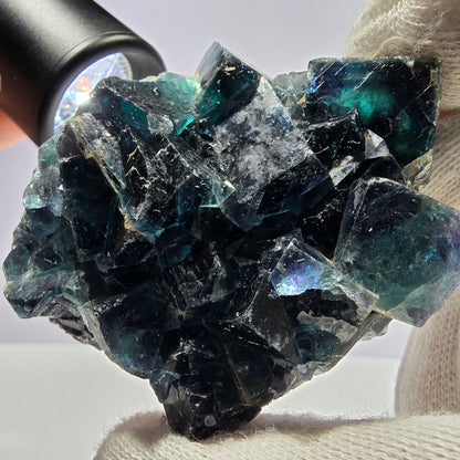 Rare spécimen de cube de fluorite fantôme, zonal – Nouvelle découverte ! Okorusu, Namibie, 67 x 62 x 27 mm 