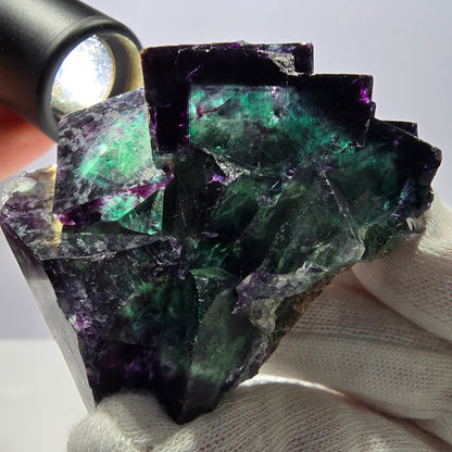 Rare spécimen de cube de fluorite fantôme, parqueté zonal Okorusu Namibie 70*51*43mm 