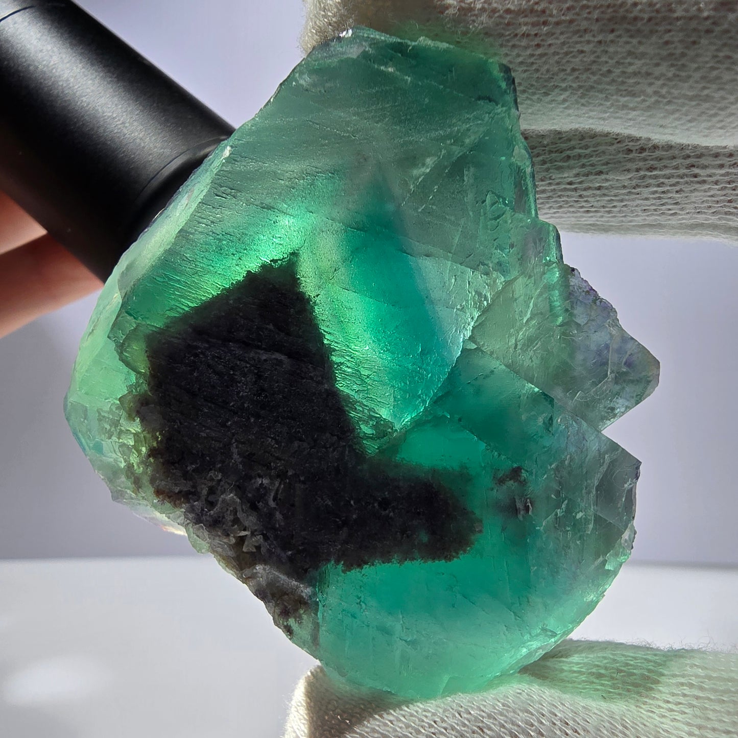 Spécimen de cube de fluorite fantôme, parqueté zonal Okorusu Namibie 65*65*30mm 