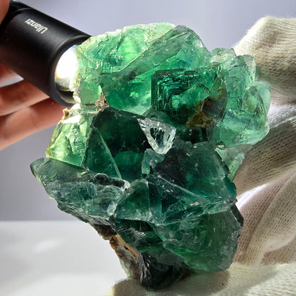 Grand cube de fluorite fantôme vert étagé Okorusu Namibie 80 x 65 x 35 mm 