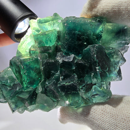 Grand cube de fluorite fantôme vert étagé Okorusu Namibie 102 x 78 x 28 mm 