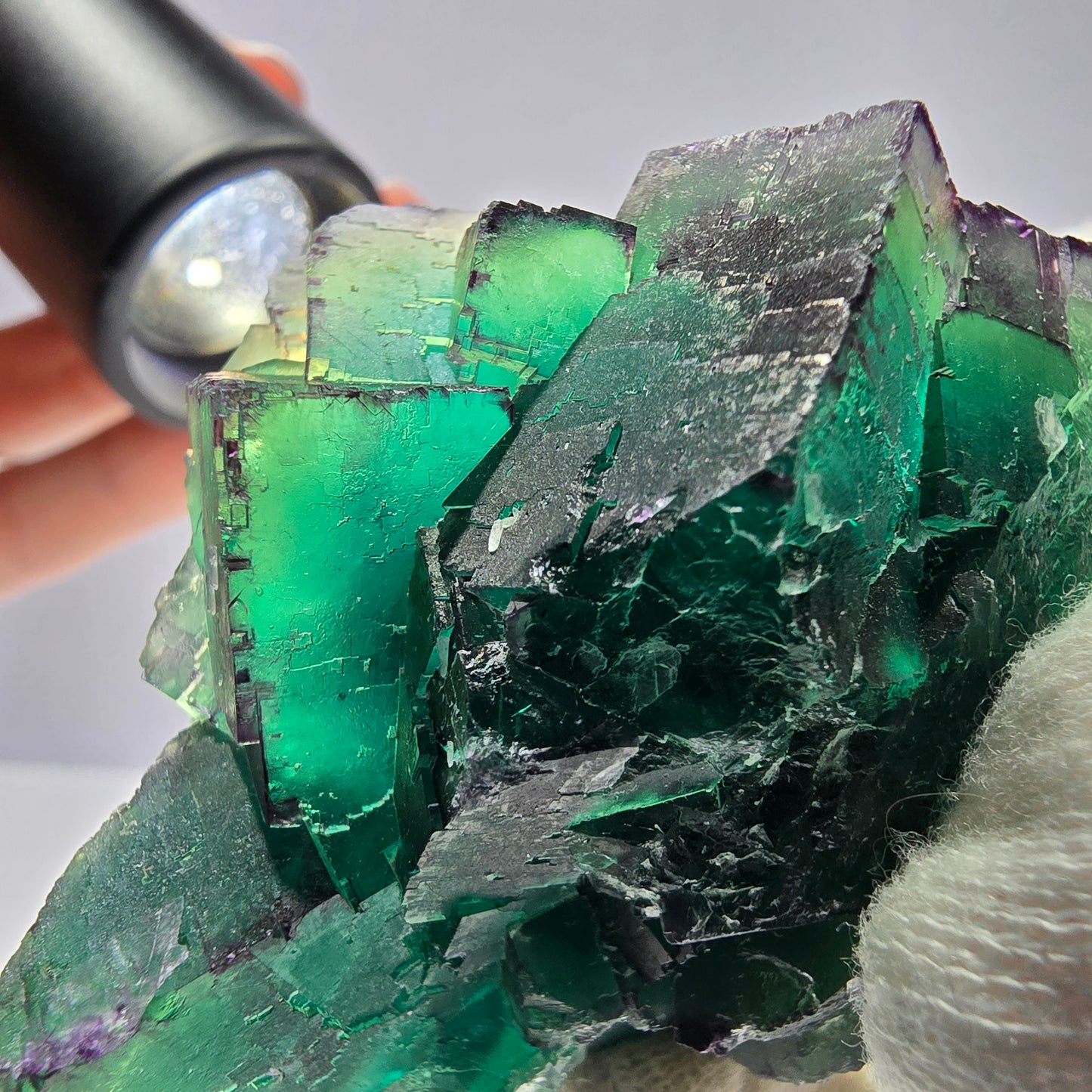 Phantom Fluorit Würfel Stufe parkettiert zonal Okorusu Namibia 63*45*28mm