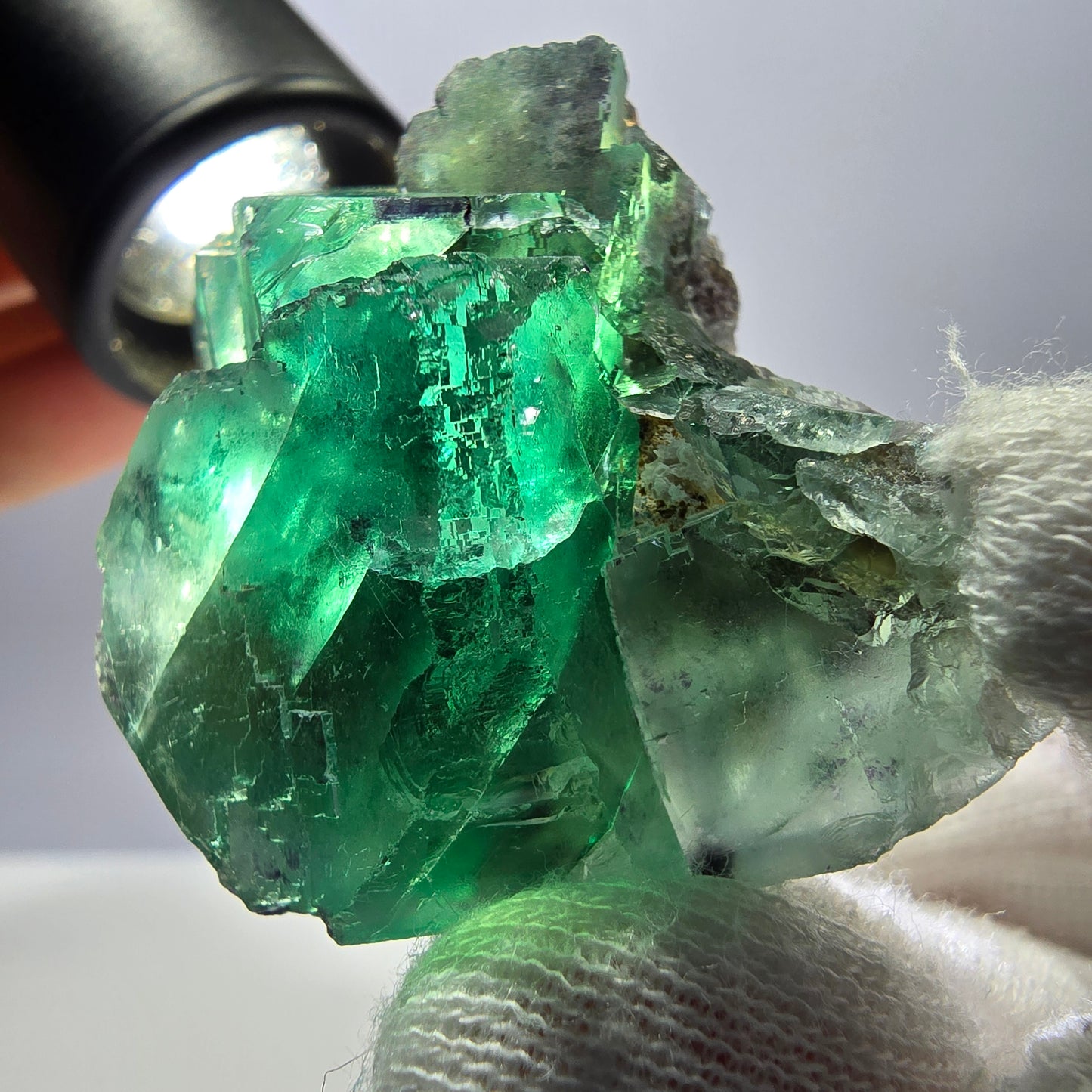 Rare spécimen de cube de fluorite fantôme, parqueté vert Okorusu, Namibie, 45 x 35 x 23 mm 
