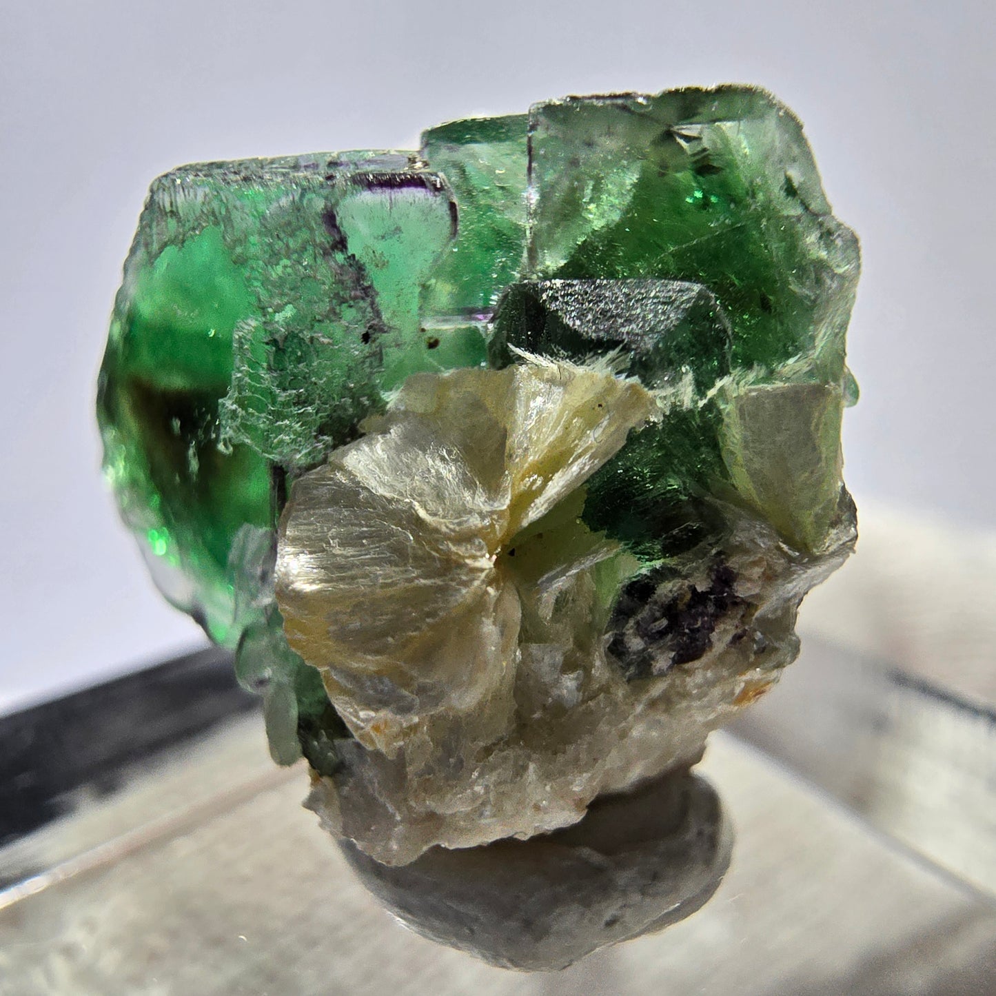 Phantom Fluorit Würfel, Muskovit Stufe Erongo, Namibia 17*19*13mm