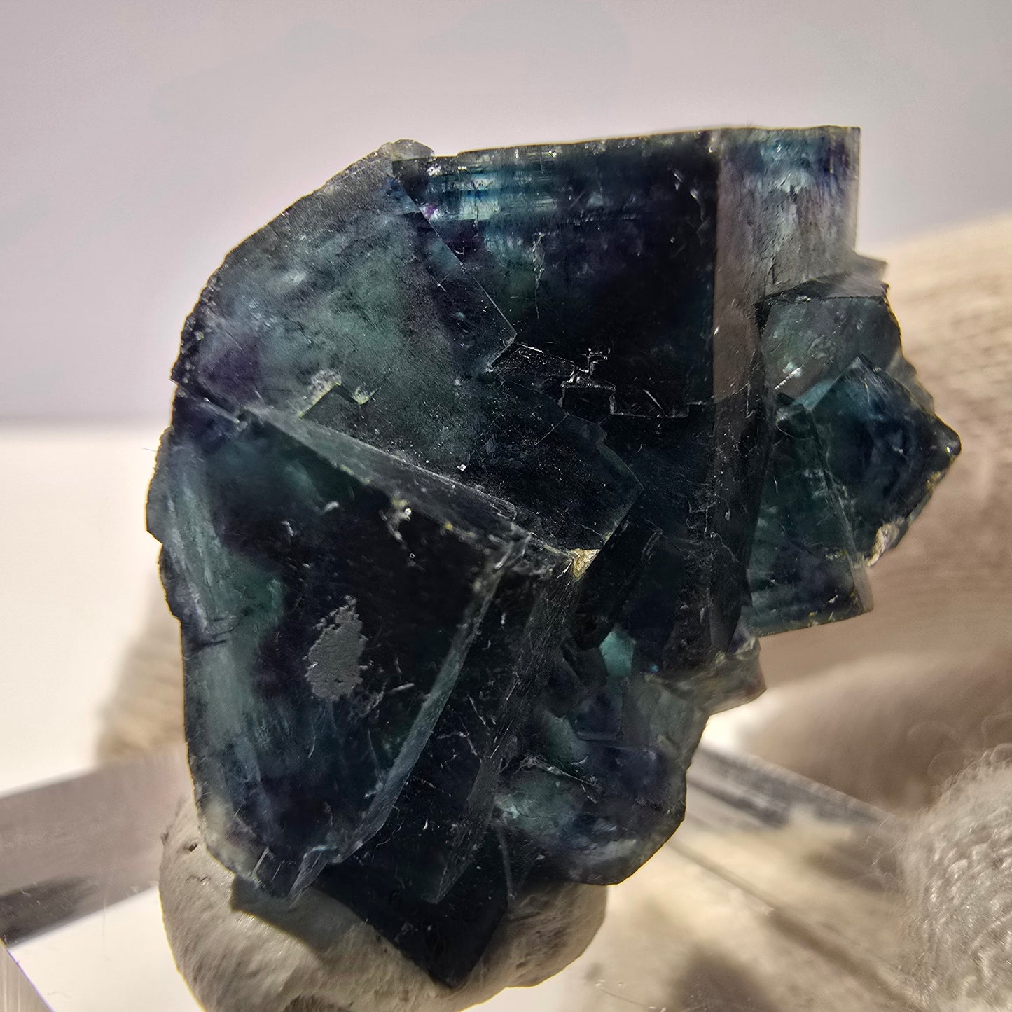 Spécimen de cube de fluorite fantôme, zonal – Nouvelle découverte ! Okorusu, Namibie, 30 x 20 x 17 mm 