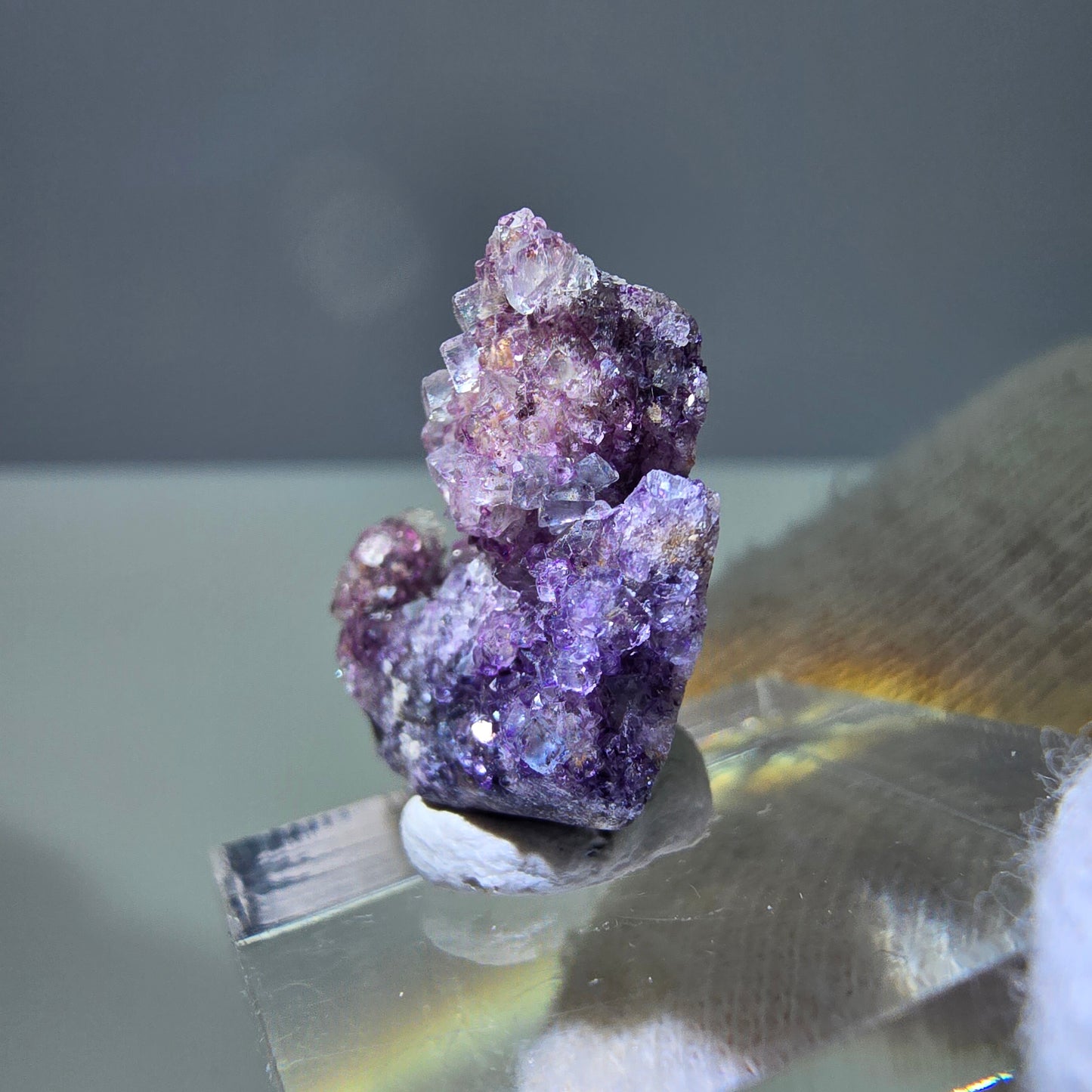 Spécimen de cube de fluorite fantôme, violet Okorusu, Namibie 23 x 17 x 10 mm 