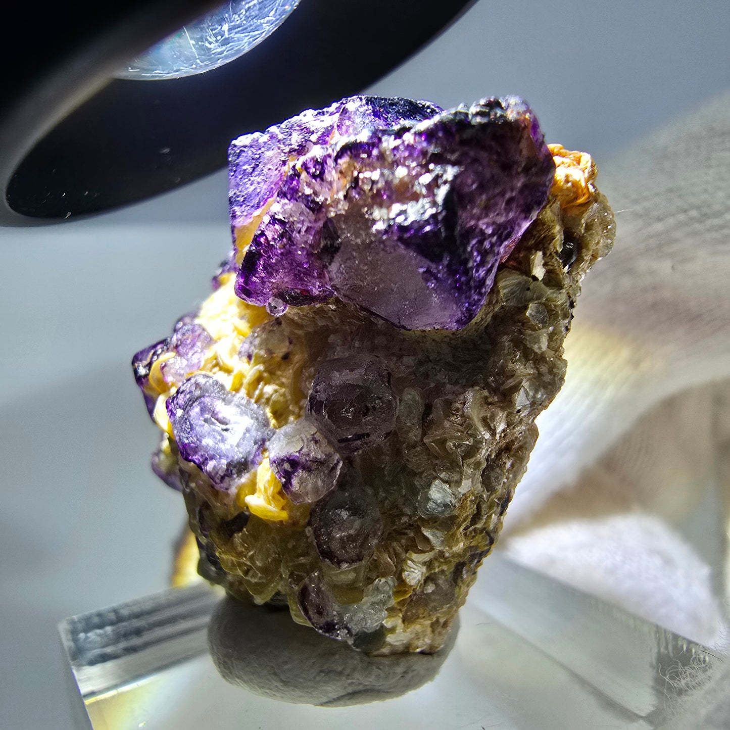 Cube de fluorite fantôme zonal, spécimen de muscovite, Erongo, Namibie, 35 x 26 x 13 mm 